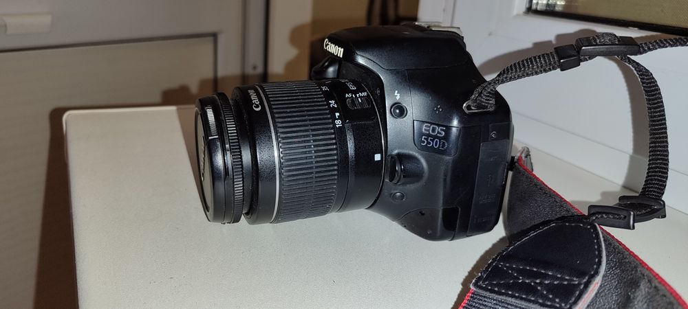 Фотоаппарат Canon eos 550d