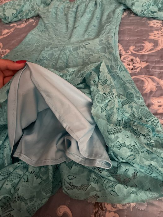 Синий яркий классный платье