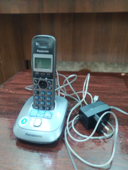 Срочно! Радиотелефон "Phanasonic" KX-TG2511CA
