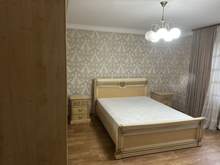 Продам Спальный гарнитур