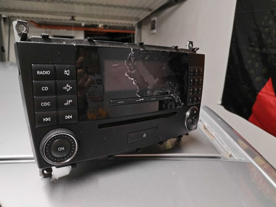 Радио w203 Mercedes