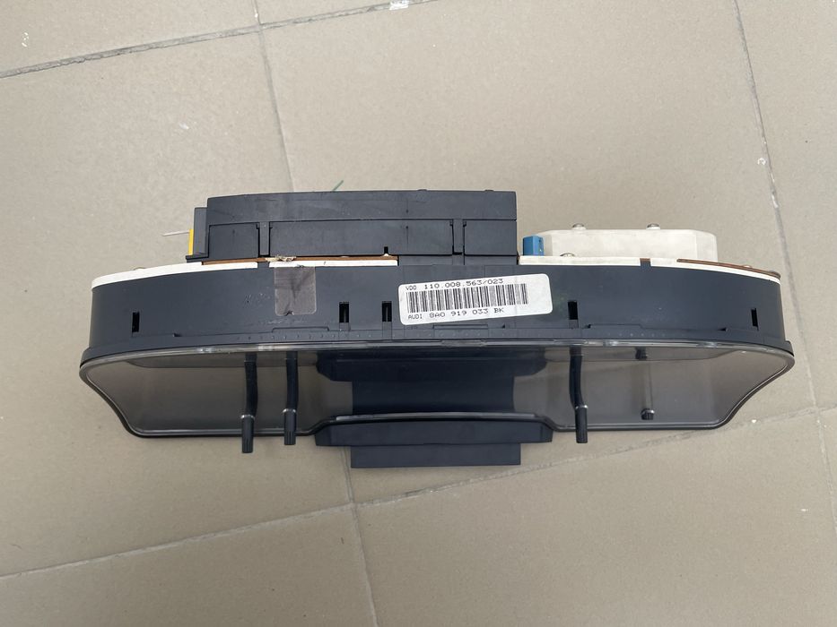 Audi 80 1993 года щиток приборки