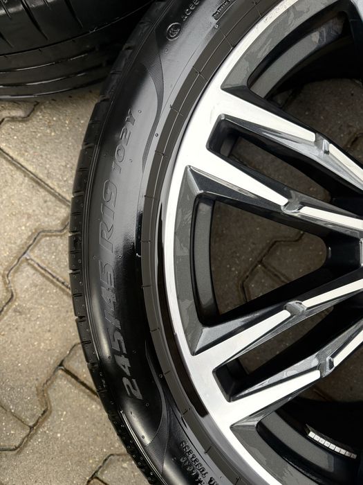 Джанти с гуми BMW G60  19"