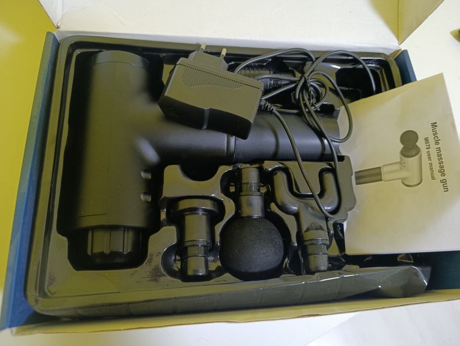 Aparat masaj Fascial Gun