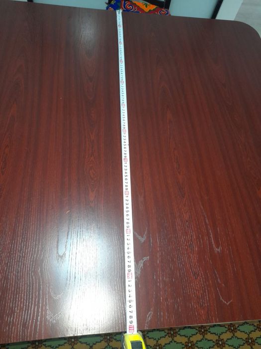 Стол сатылады.Бағасы 32000 теңге
