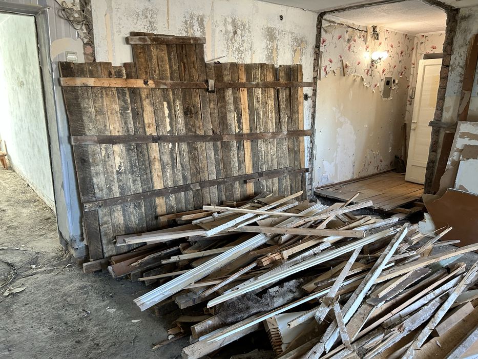 Деревянные полы на дрова, самовывоз, бесплатно.