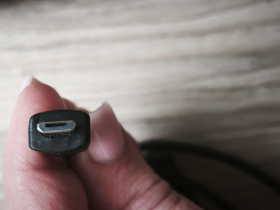 Зарядно за кола 12V  за телефон