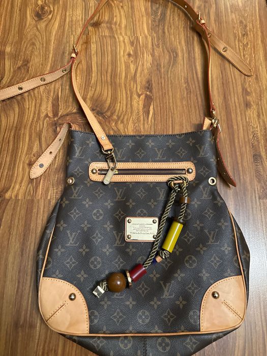 Чанта Louis VUITTON