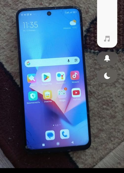 Срочно продам телефон