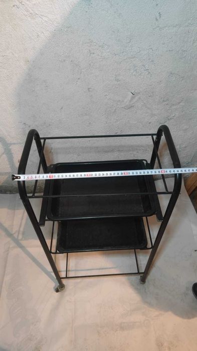 Помощник-тележка парикмахерская