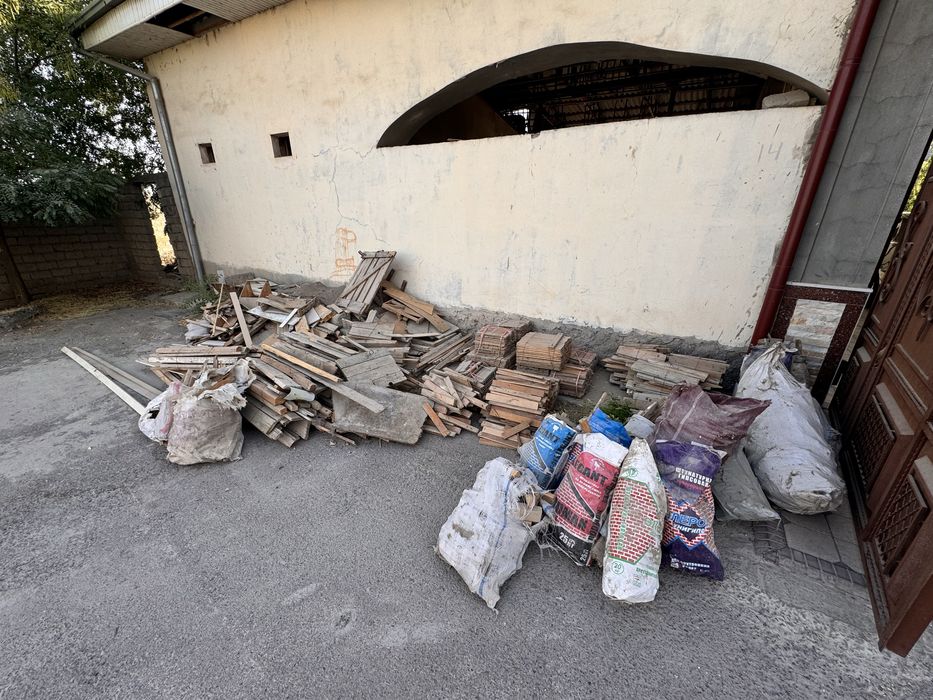 Ўтин сотилади, Продаются дрова