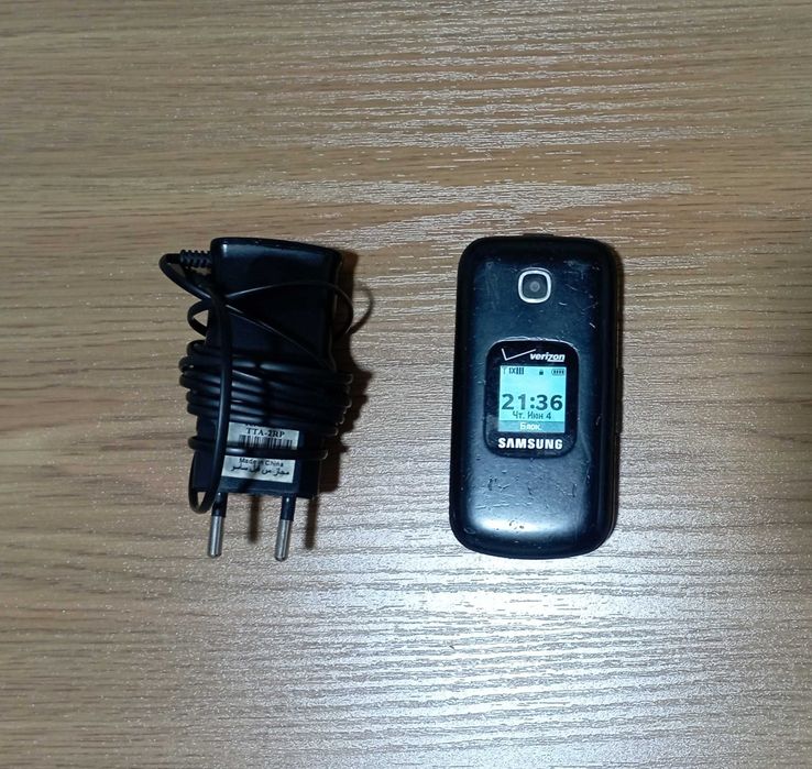 телефон Samsung Gusto3  б/у