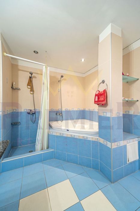 Продава се Многостаен апартамент в Варна, Бриз - 254 кв.м за 1414 €/кв.м - Снимка #11