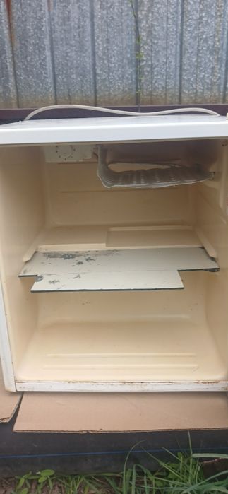 Холодильник/морозильник.