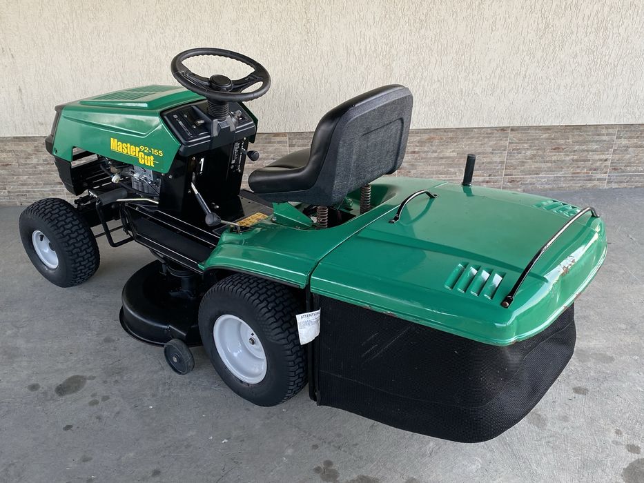 Tractoraș tuns gazon MasterCut 92-155 - stare impecabilă