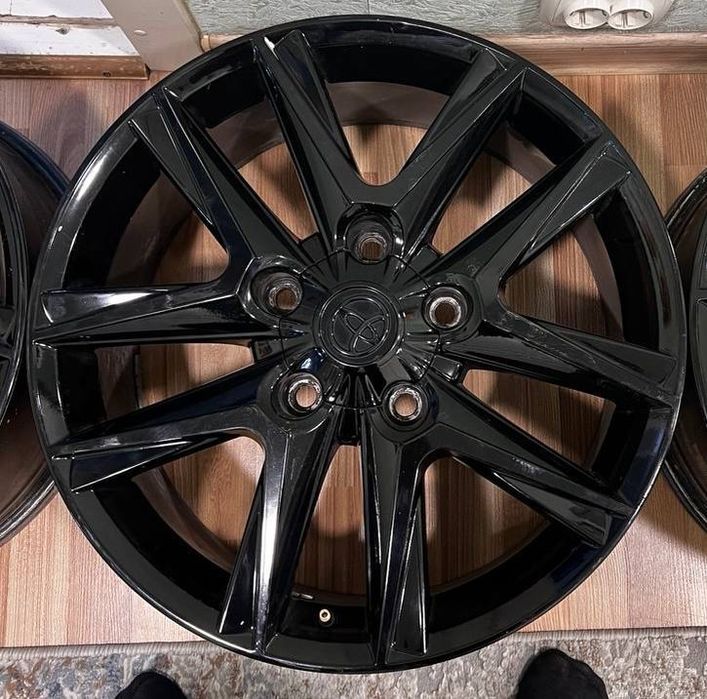 Диски от Тойота Land Cruiser 200 toyota tayota