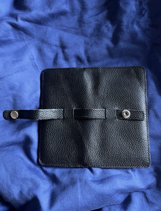 Порфейл от естествена кожа - черен и змийски