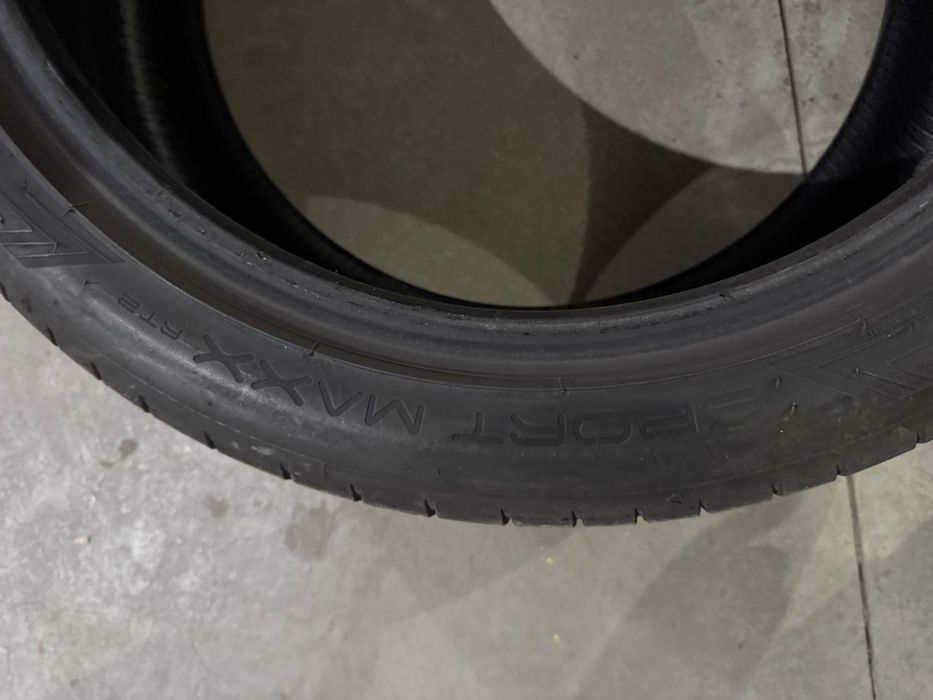 vand cauciucuri dunlop 245/40/r18 second hand foarte putin utilizate