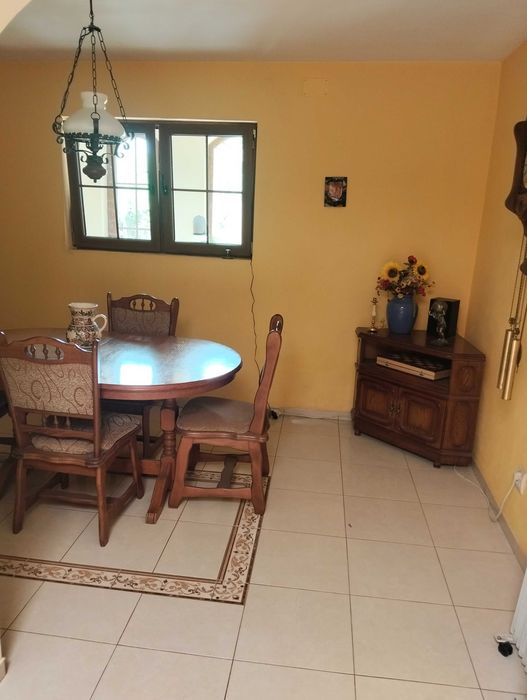 Casa spațioasă cu 5 camere in Arad,zona Gradiste ideala pt o familie.Casa e din cărămidă și are 421 mp..Fara agenții/Intermediari.