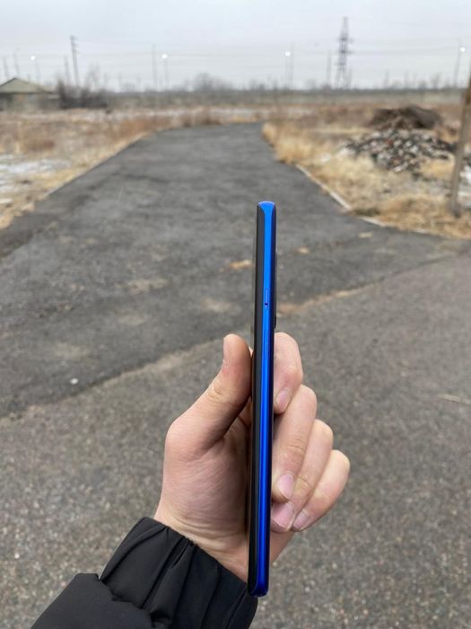 OnePlus 8 pro Продам или Обмен