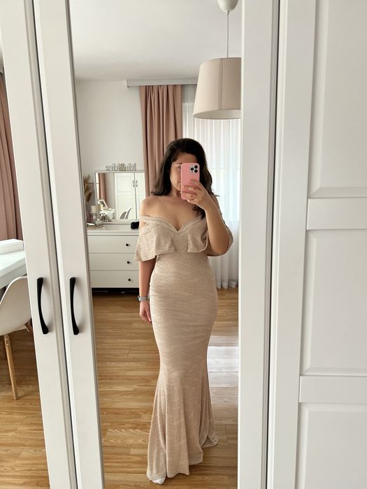 Официална прилепнала рокля за бал, сватба, кръщене размер 38/40