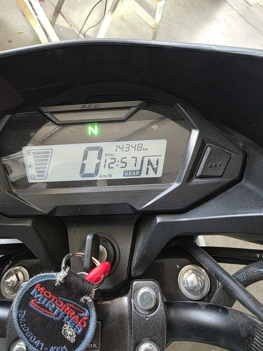 Vand sau schimb cu bicicleta asistata electric Honda cbr 125