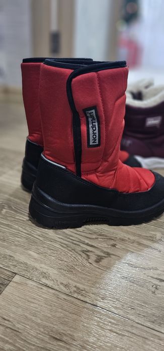 Продаю зимние детские ботинки