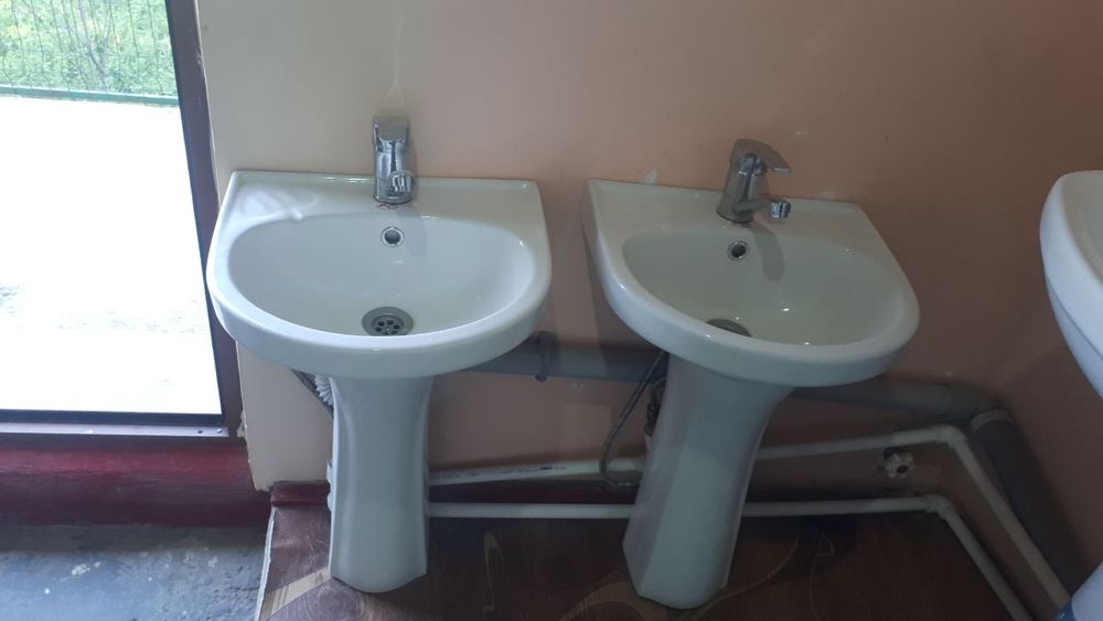 B. U unitaz va rakavenalar