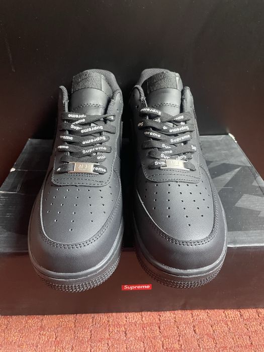 Nike x Supreme Air Force 1