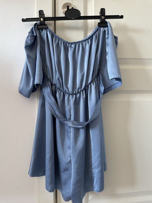 Светлосин гащеризон, наподобяващ рокля