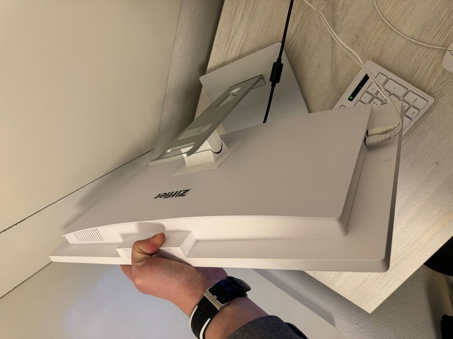 Офисной моноблок i 5, 8/ 256gb
Fc 22 h61 i5 2pk 8/ 256gb