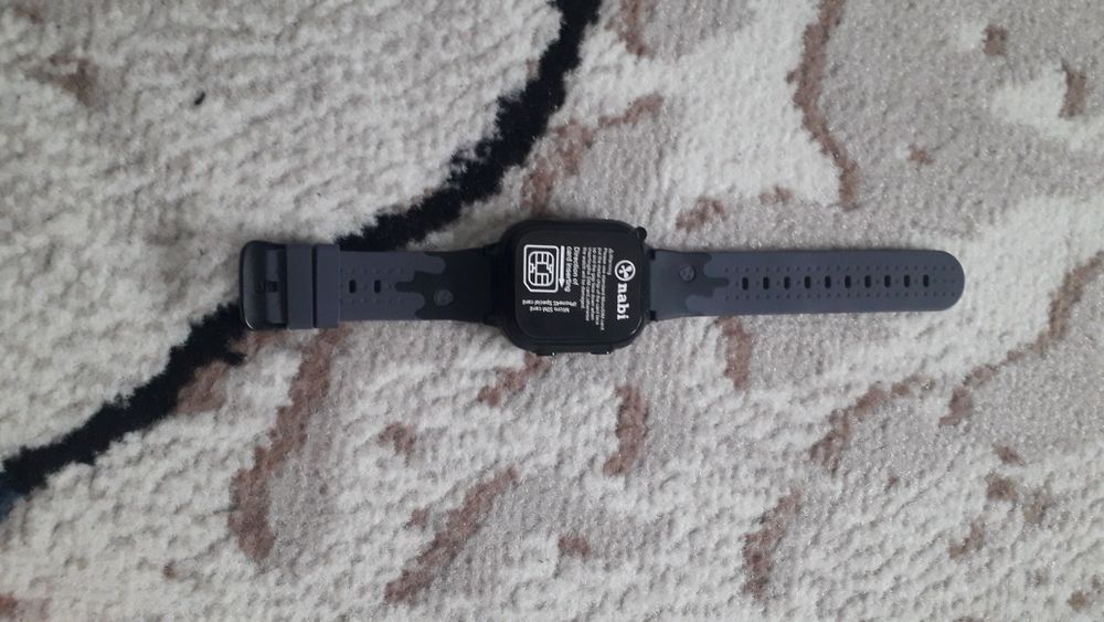 Smart soat ishlashi zur 6 yoshdan 15yoshgacham.