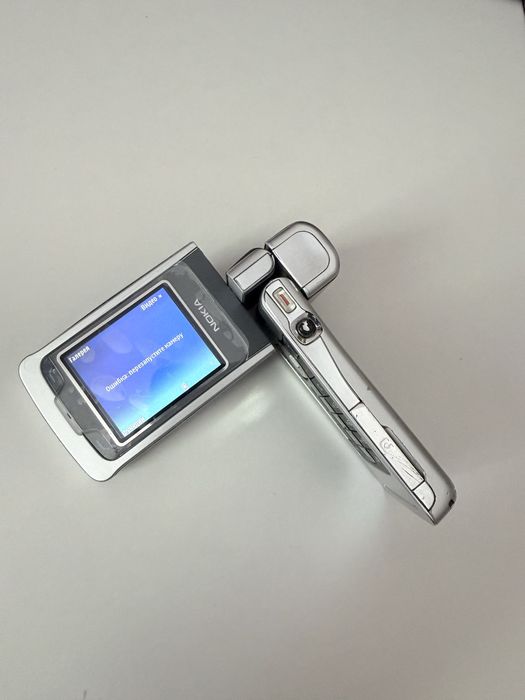 Nokia N90 камерофон