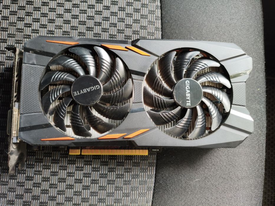 Продам видеокарту 1050ti