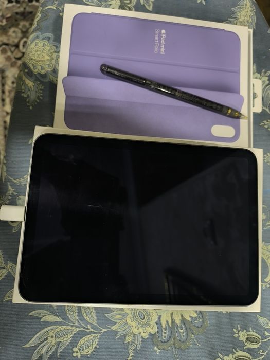 Ipad 6 mini с чехлом и ручкой