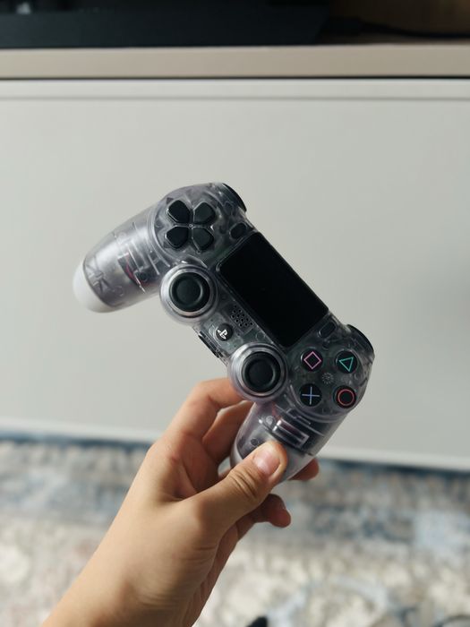 Продам пс 4 в идеальном состоянии