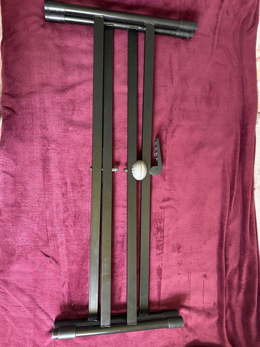 Продам синтезатор Yamaha PSR-EW300.