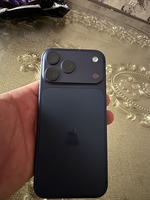 Iphome 17 pro max ideal