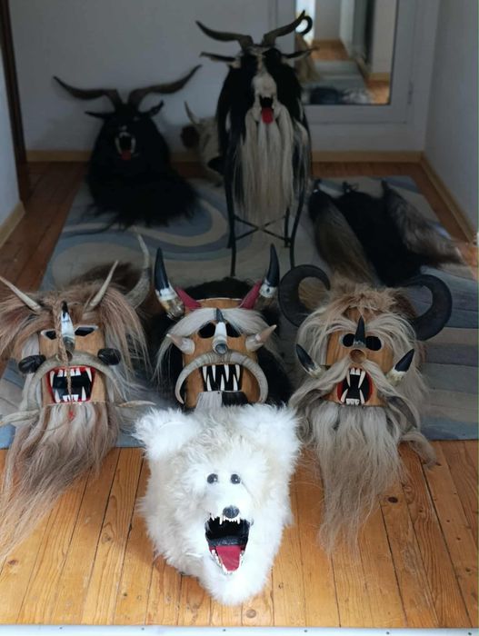 Кукерски маски най-новите