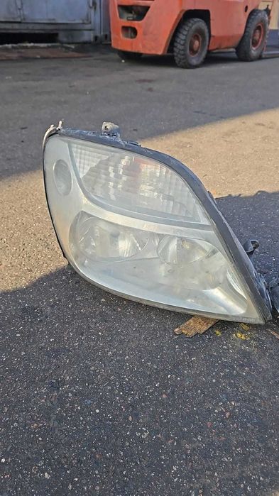 Фары на Renault Scenic