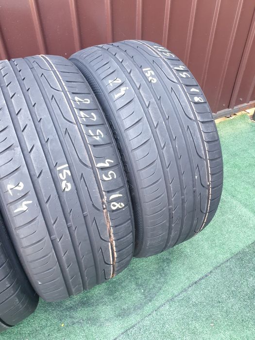 225.45.18 2x Michelin 2x Threea