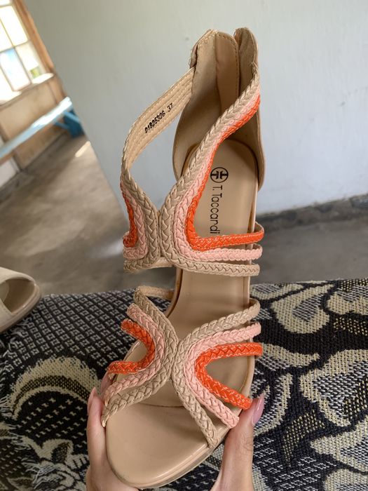 Женские туфли