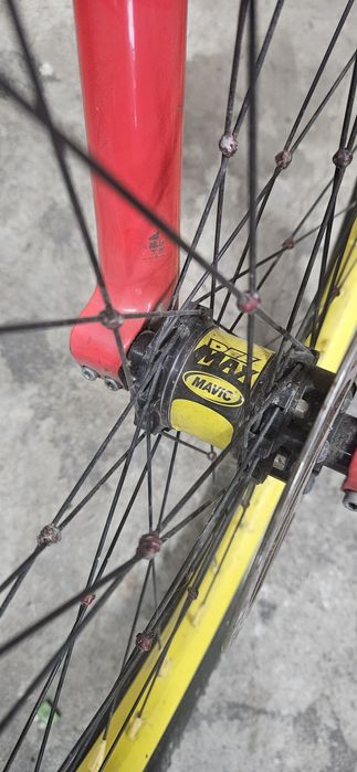 Продавам колело 26 "за скоци Downhill