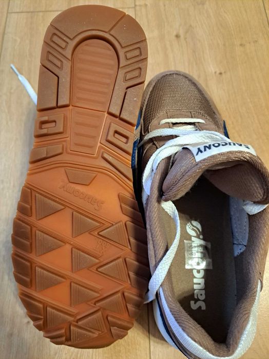 Нови обувки Saucony Shadow 6000