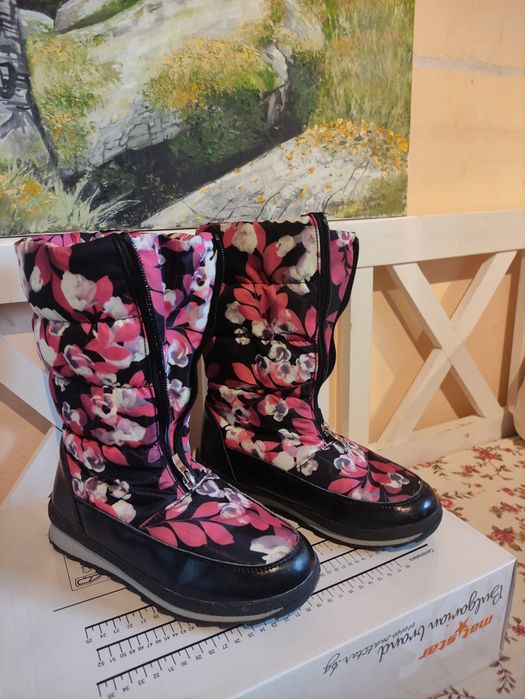 Детски апрески и боти