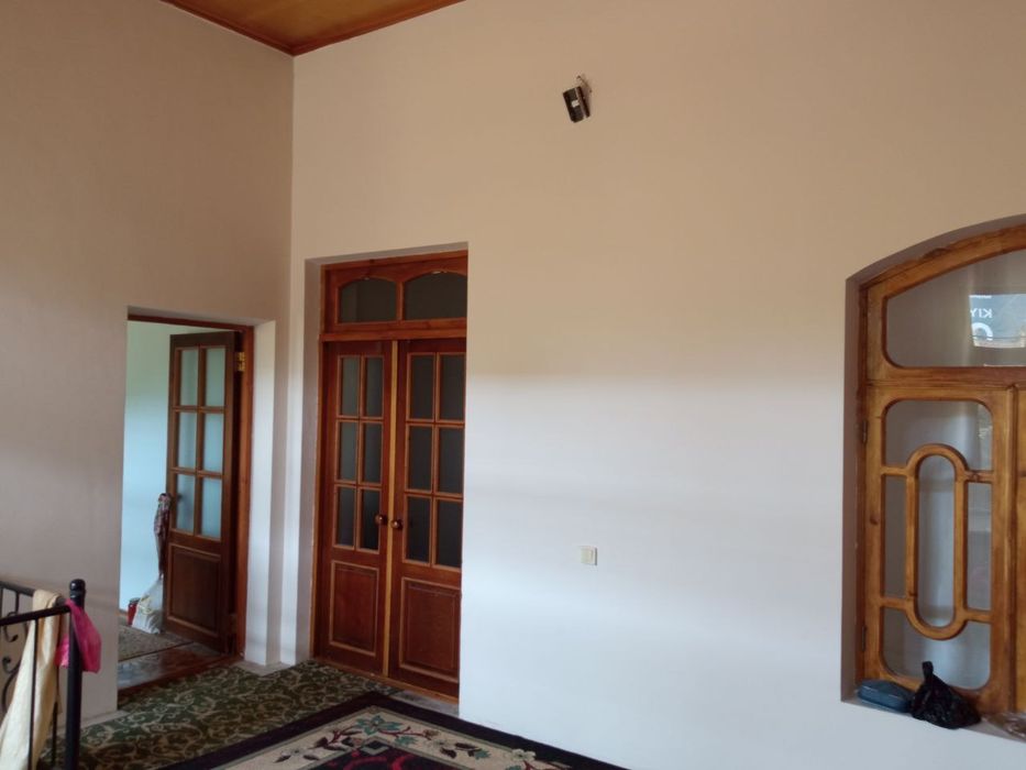 uy sotiladi eski 16 yillik betonkaga yaqin 6 sotu