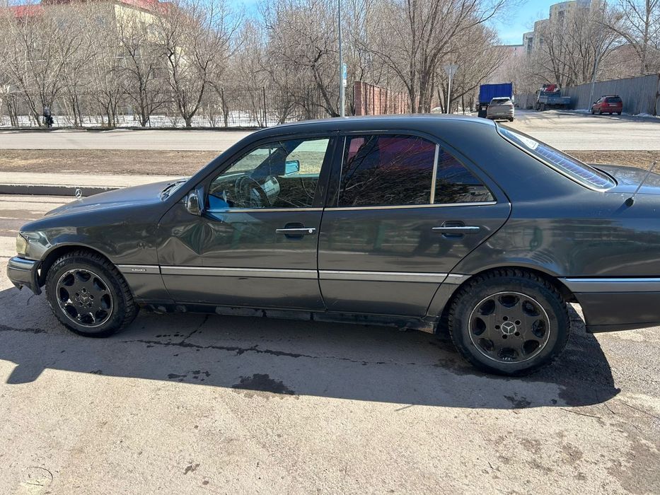 Продам живого мерса