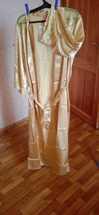 Комплект пеньюар + ночная рубашка 46р