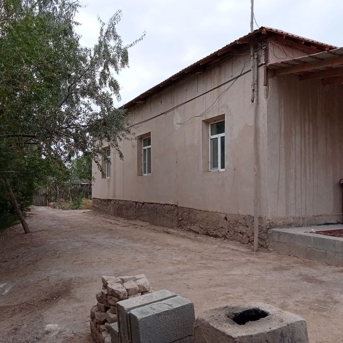 Баҳасы 250млн сум
5ханалы + коридор, кухн