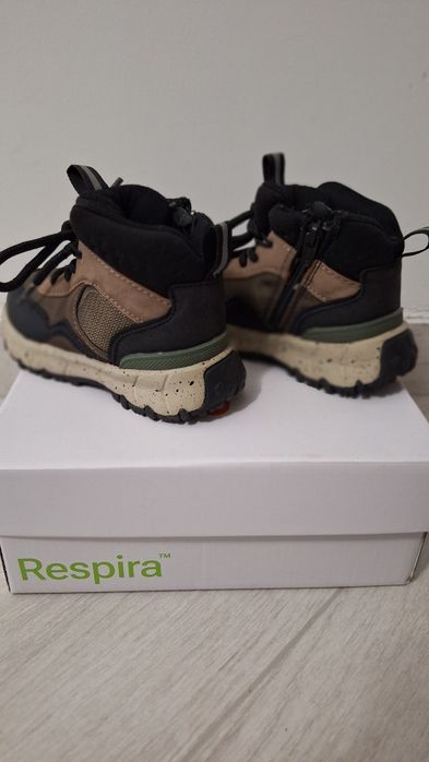 Боти за момче ZARA